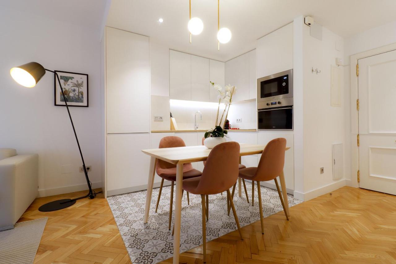 Royal Apartment *