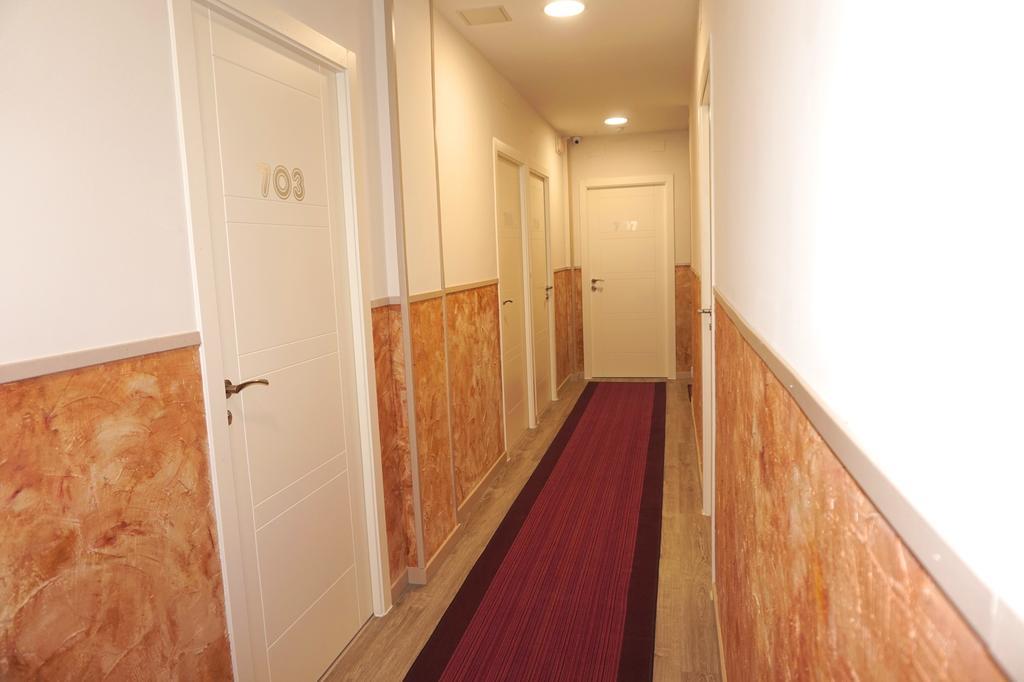 Muchomadrid Albergue *