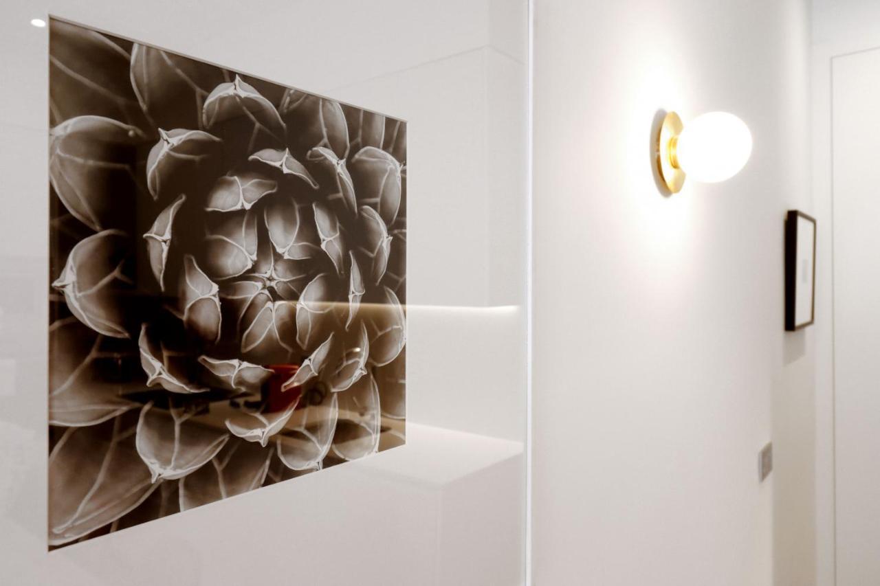 Reina Sofia Boutique Ii * Madrid
