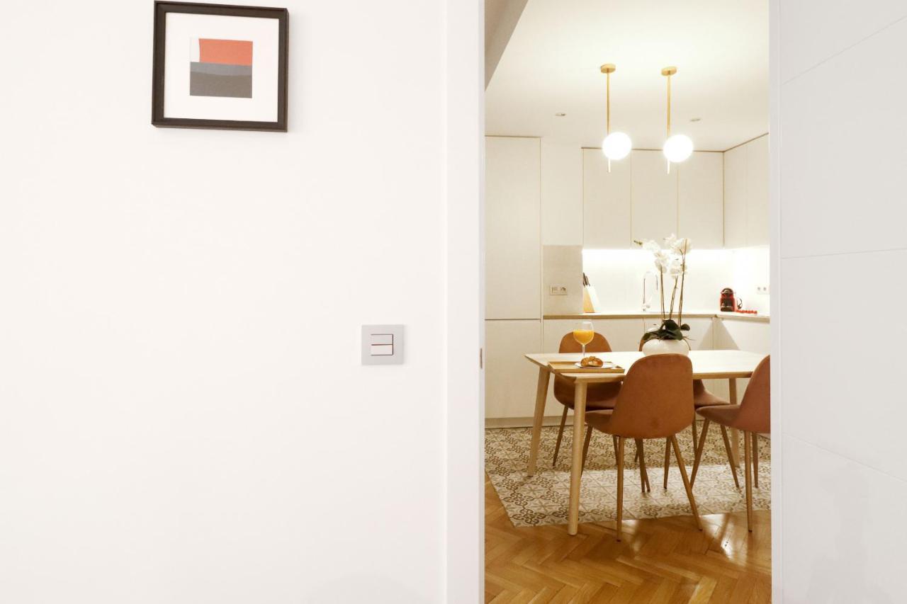 Royal Apartment *