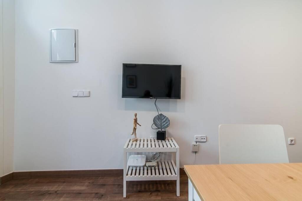 #15pin-2 De Un Plaza Castilla Apartment Madrid