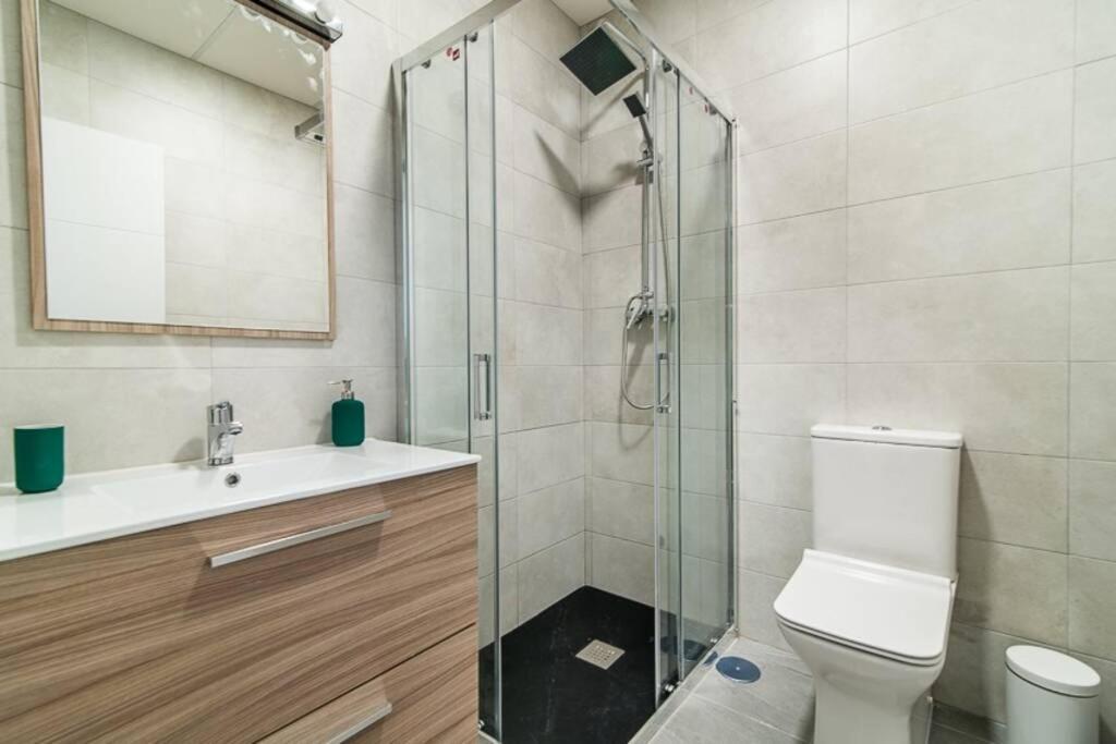 #15pin-2 De Un Plaza Castilla Apartment