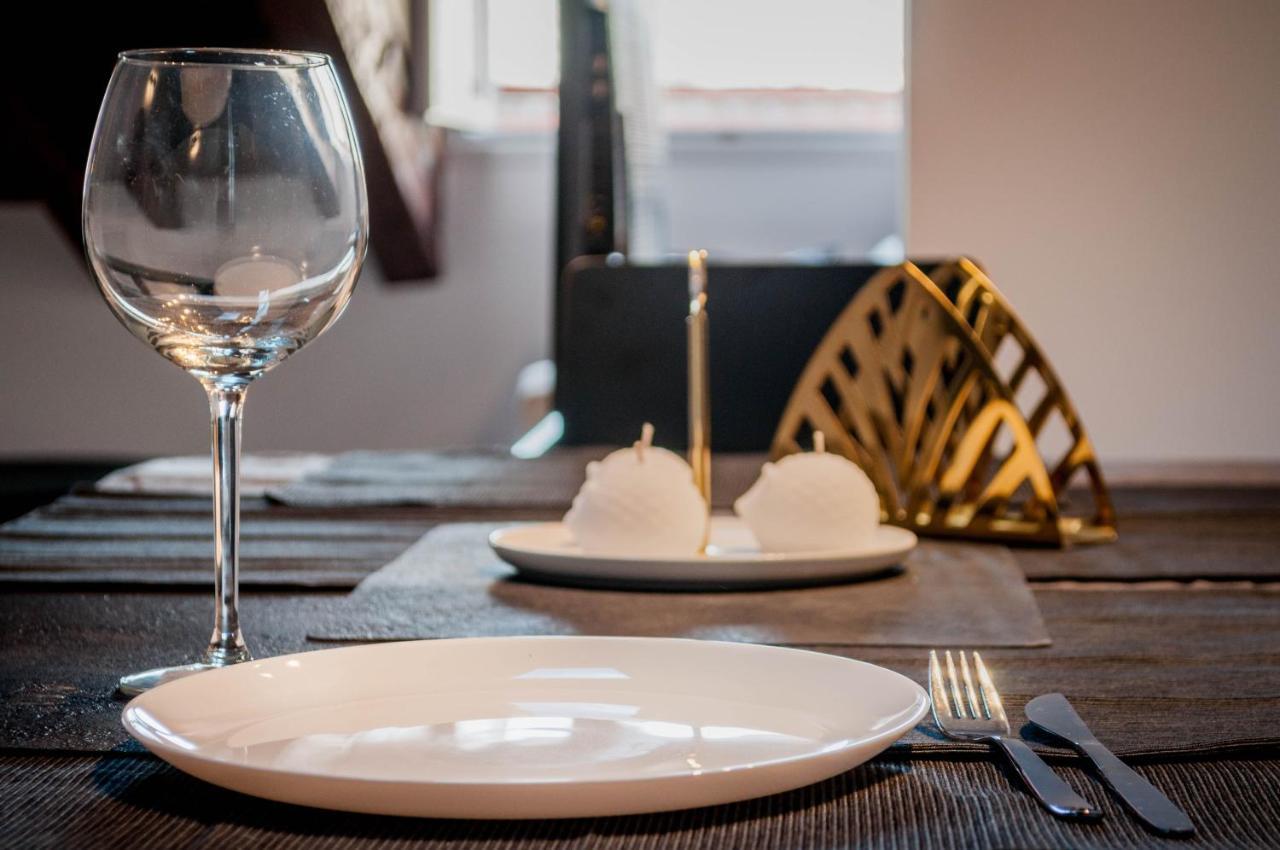 Hellenhost - Gran Via Apartment *