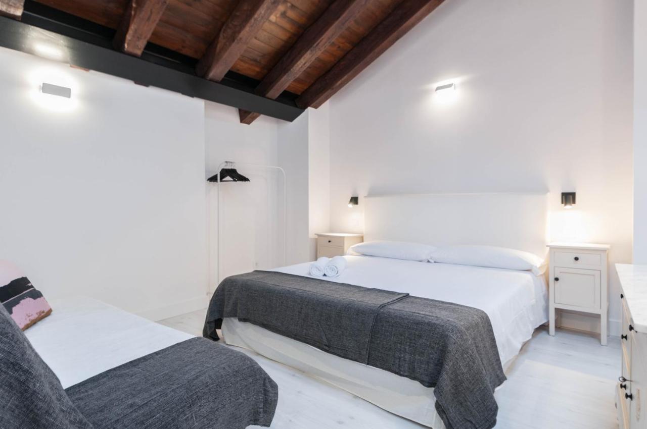 Hellenhost - Gran Vía Apartamento Madri