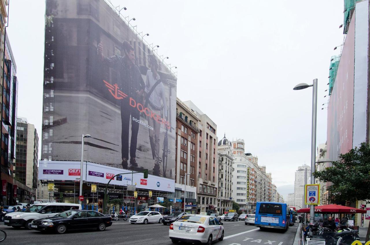 Hellenhost - Gran Via Apartment