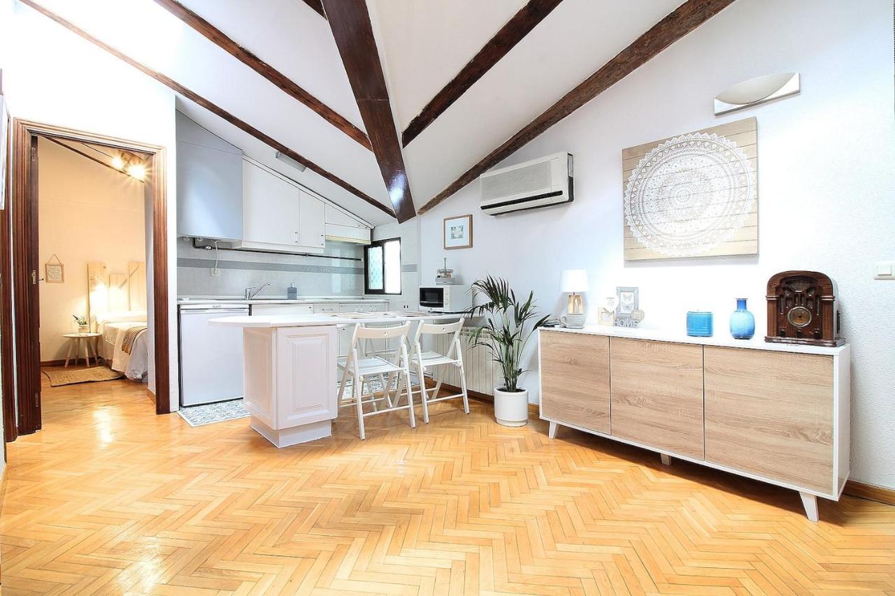 Charming Gran Via Iv Apartment *
