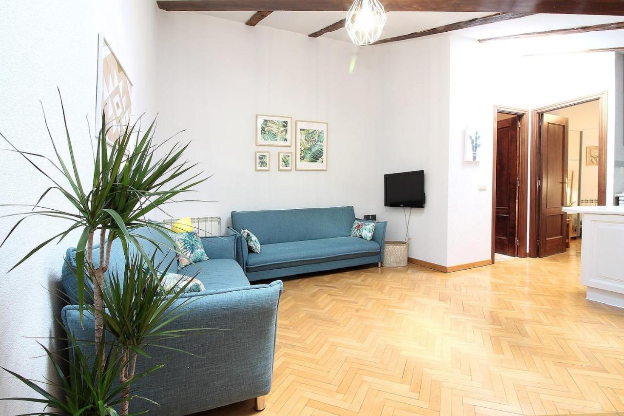 Charming Gran Via Iv Apartment *