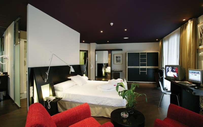 Avenida Gran Via Hotel Madrid