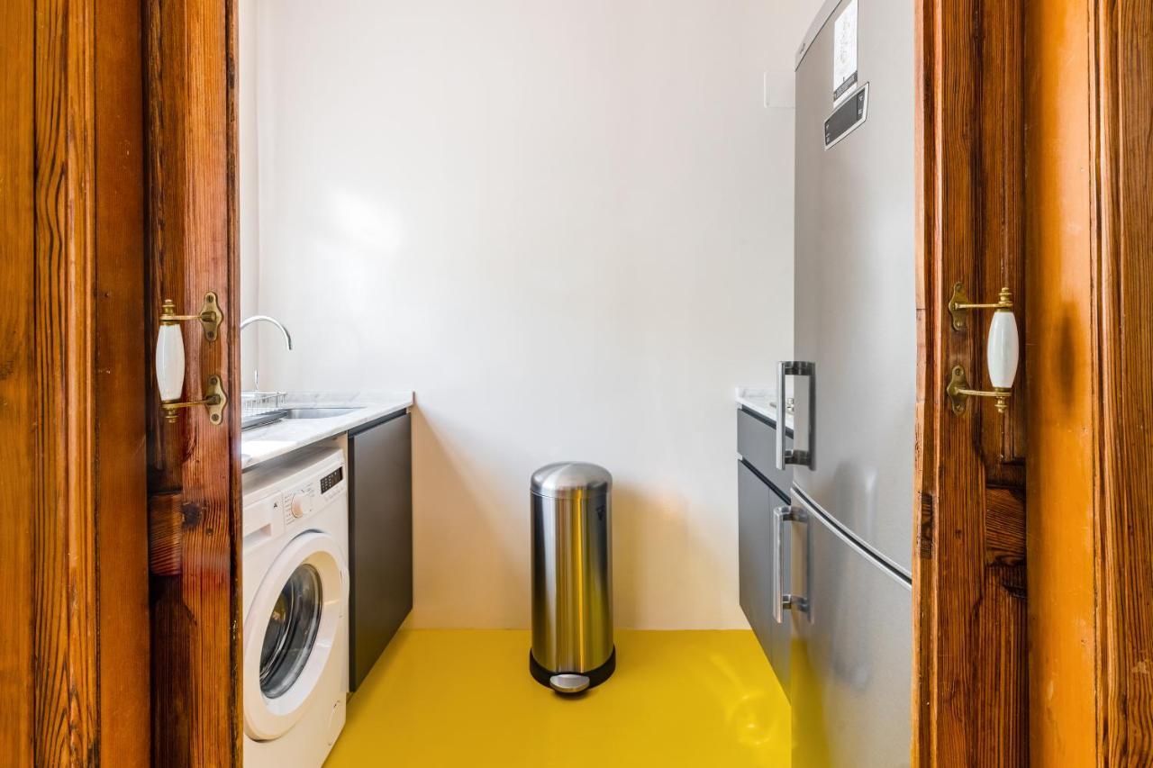 Bright Penthouse With Terrace In Center Apartamento *
