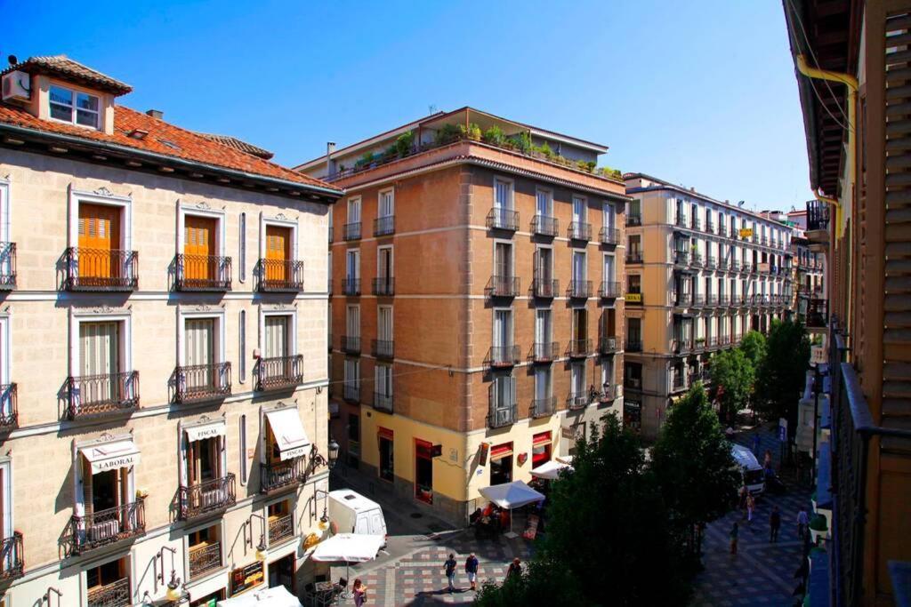 Luxury & Design Center 3brm 3bthr Apartment Madrid
