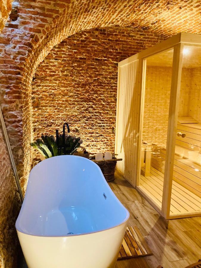 Luxury, Private Wellness In Prado Museum New Aug21 Madri