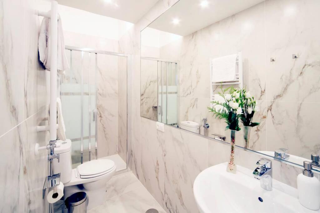 Apartment Luxury & Design Center 3brm 3bthr Madrid