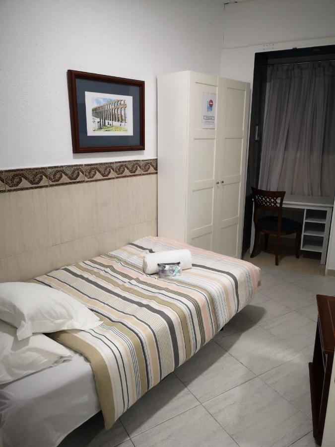 Guest house Lavapies 3*