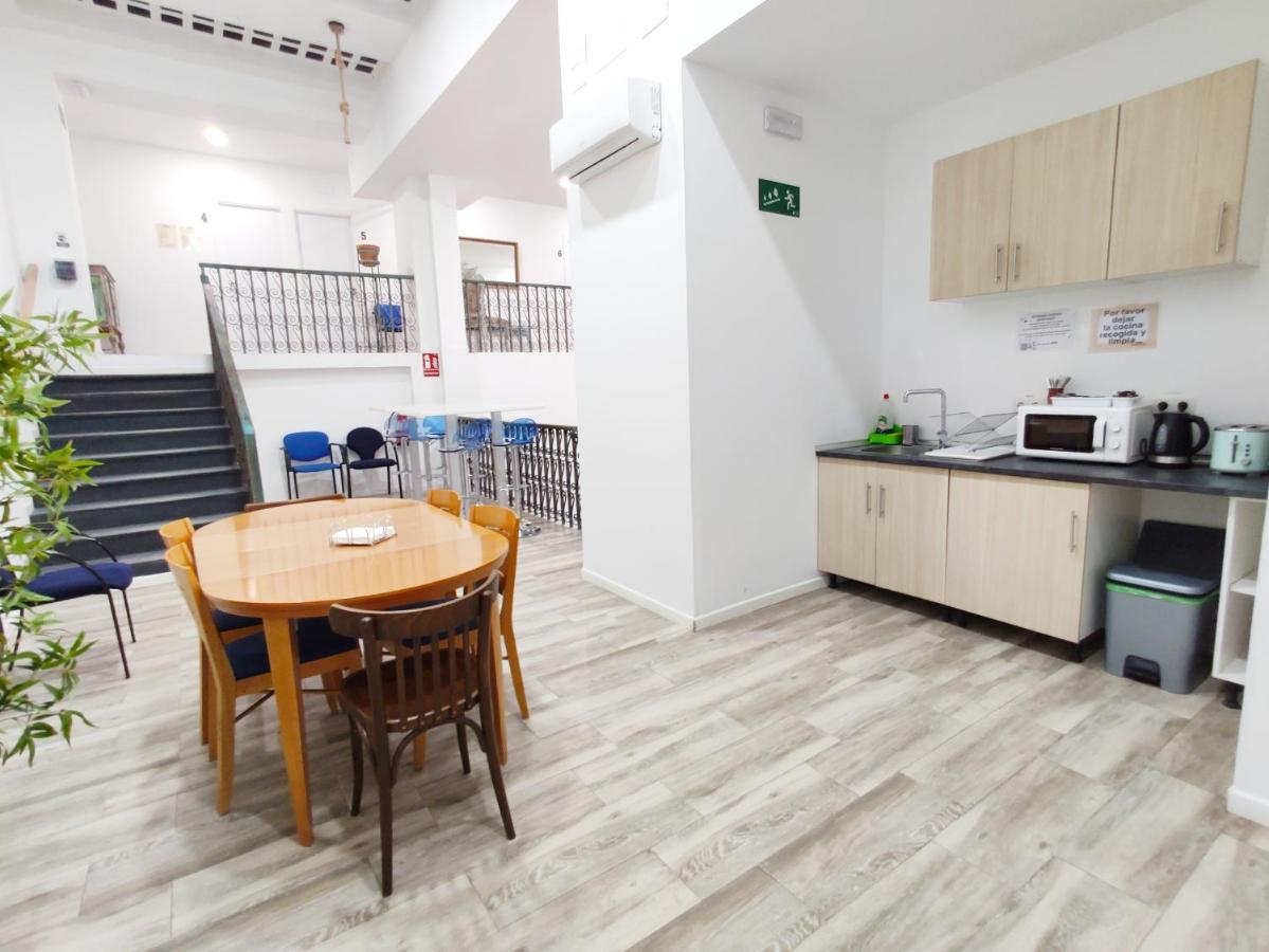 Albergue Palafox 23 *