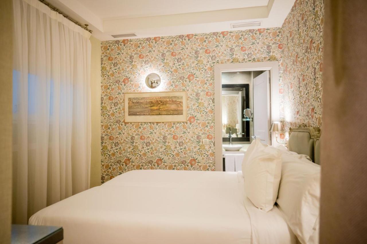 Meninas - Boutique Opera Hotel