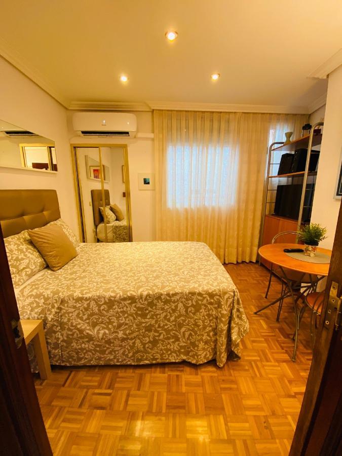 Sleeping Gran Via Apartment