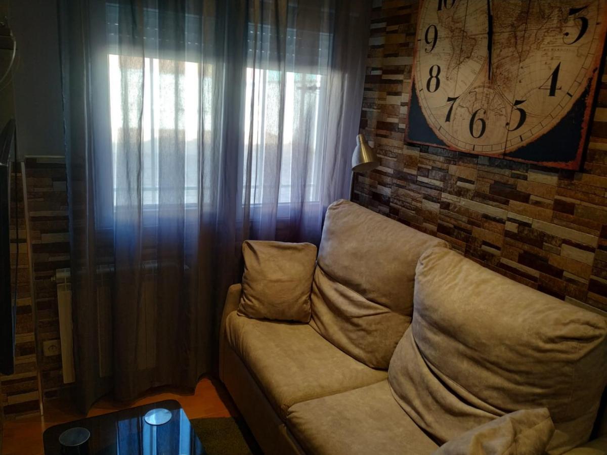 Deluxe Barajas Apartment Madrid