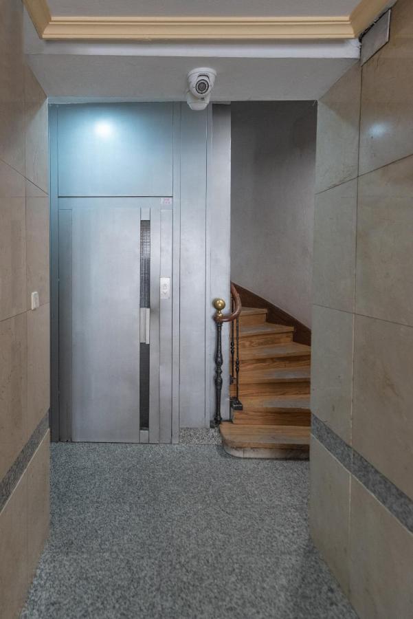 Apartamento Day Carretas Centro Gran Via Sol