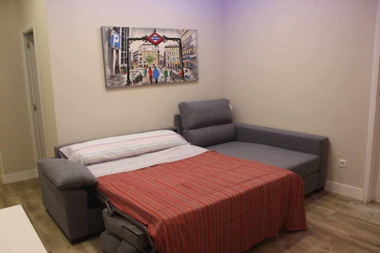Acogedor Entre Sol Gran Via Y Palacio Apartamento Madri