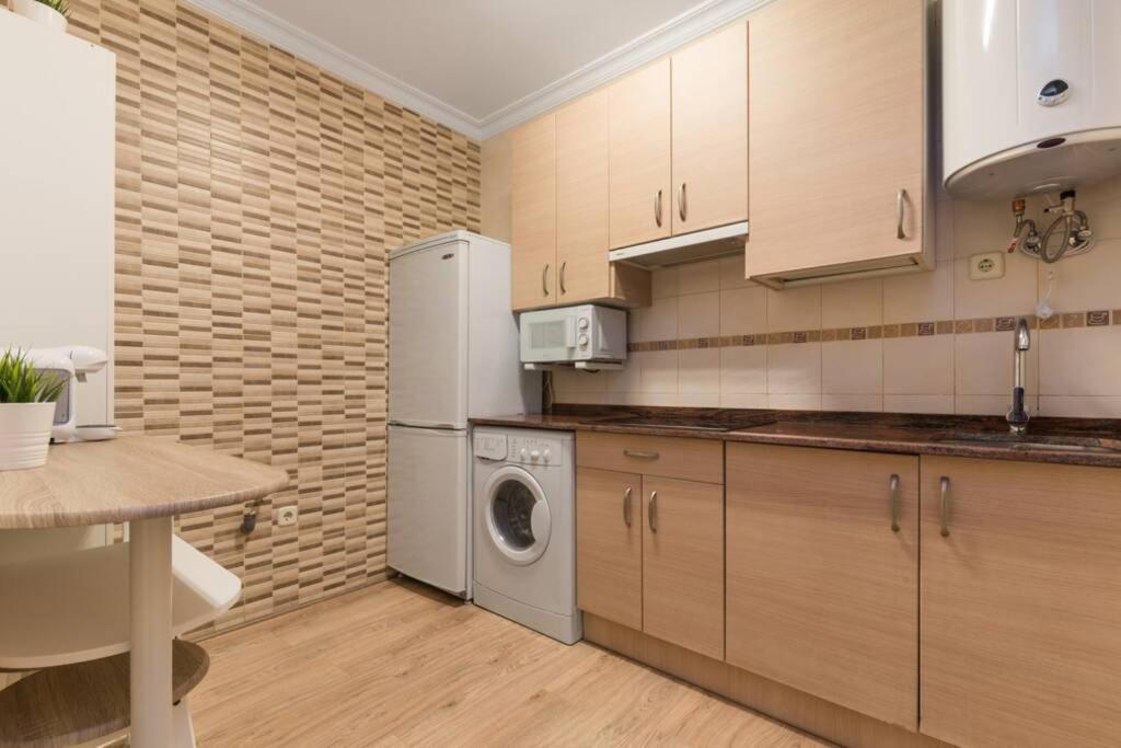 Apartment Coqueto Piso En Madrid/atocha. 4 Personas 2 Hab *