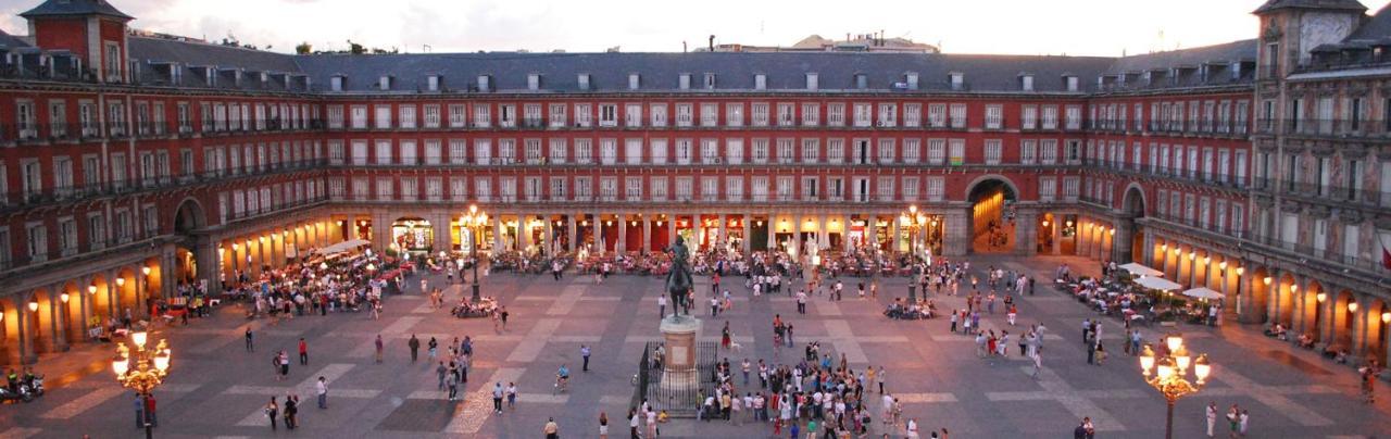 Alfonso Vi , Plaza Mayor & Bed & Breakfast Madrid