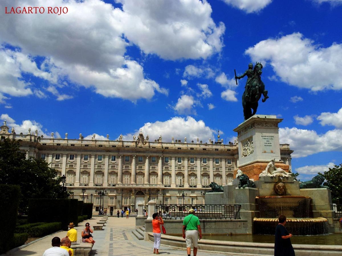 Alfonso Vi , Plaza Mayor & * Madrid