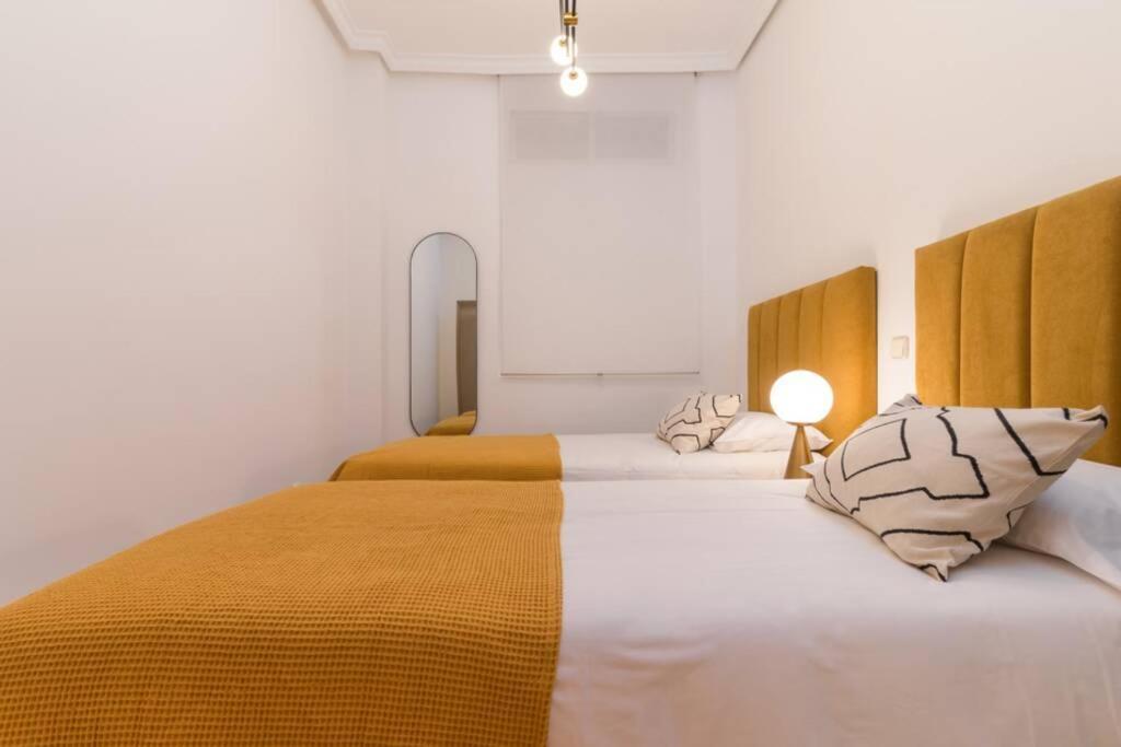 Coqueto Piso En Madrid/atocha. 4 Personas 2 Hab Apartment Madrid