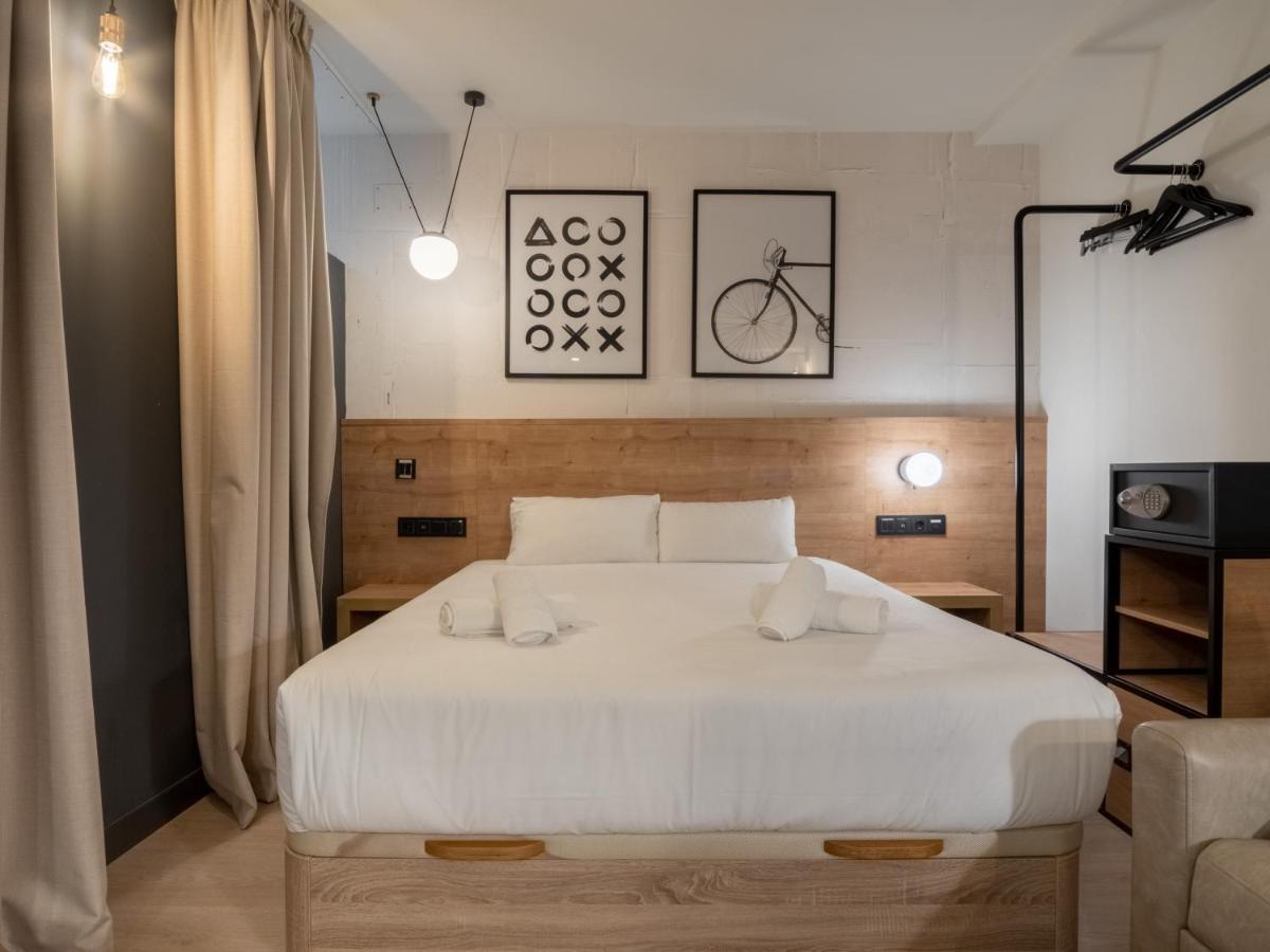 Limehome Calle De La Madera - Digital Access 3* Madrid