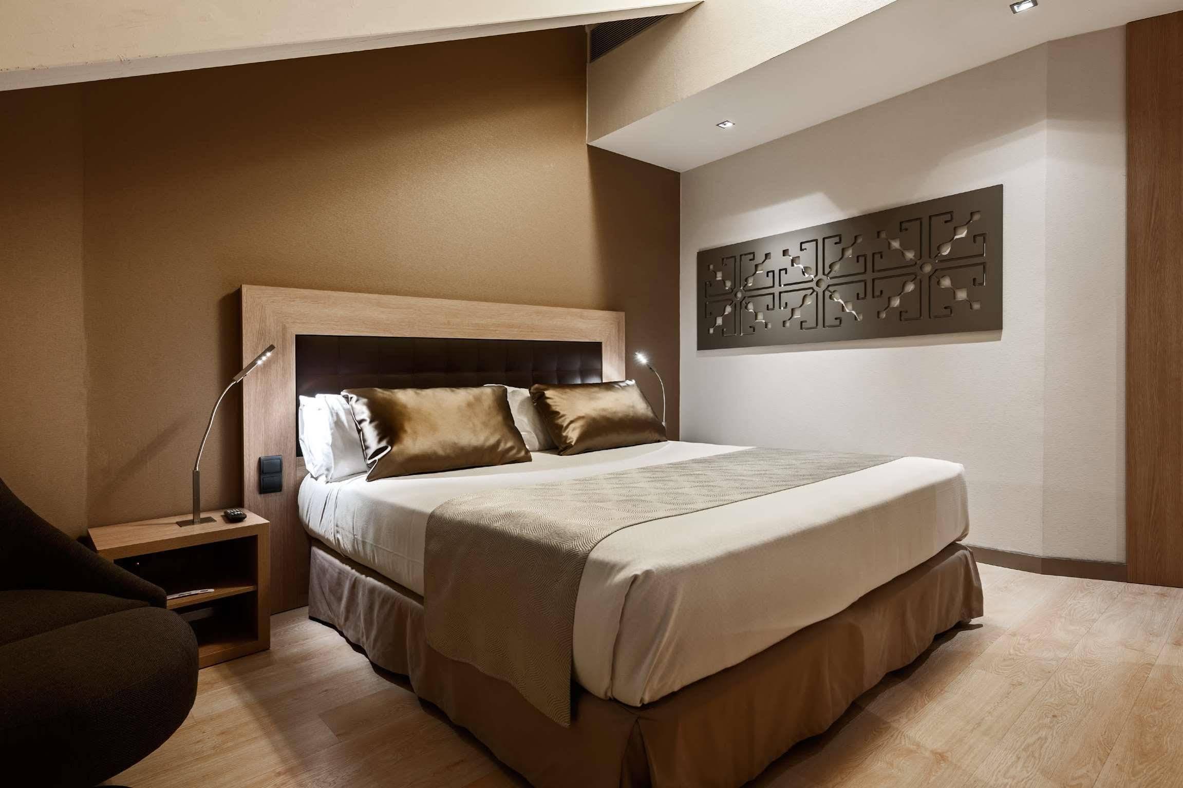 Catalonia Plaza Mayor Hotel