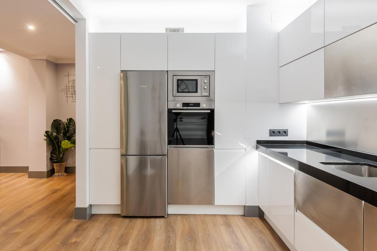 Jorge Juan Luxury, By Presidence Apartment *