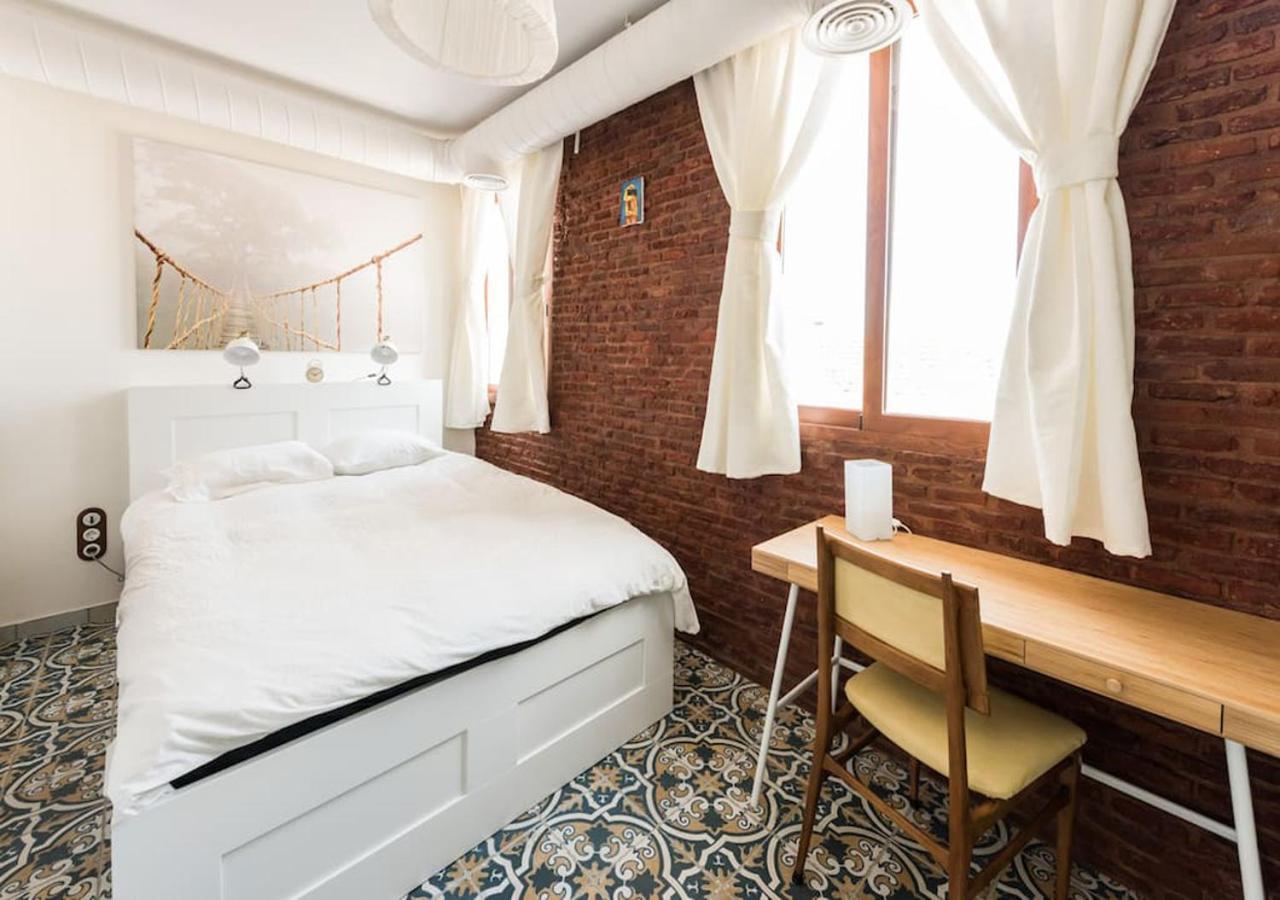 Rustic House In A Beautiful Corrala Madri