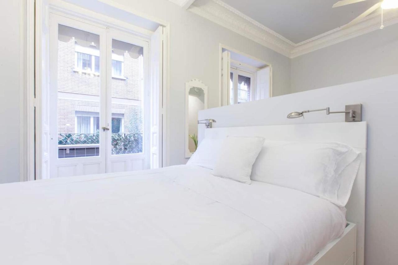 Charming La Casa De La Luna Apartamento Madrid