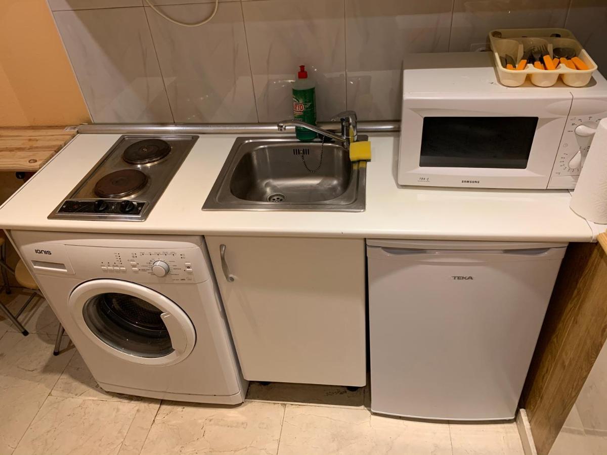 Y Estudios Torr En - Chamartin Con Wifi Gratis Apartamento