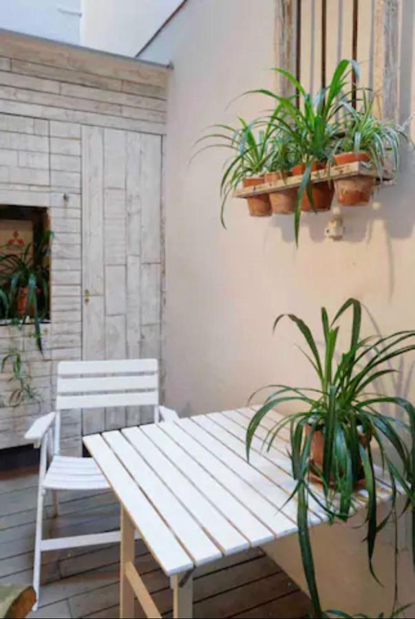 Beautiful & Cozy In The Heart Of