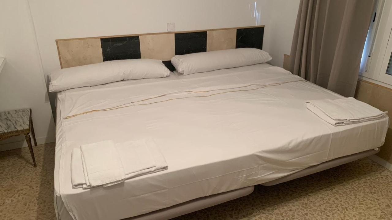 Con Despacho Suites Torr Av America-prosperidad Lejlighed *