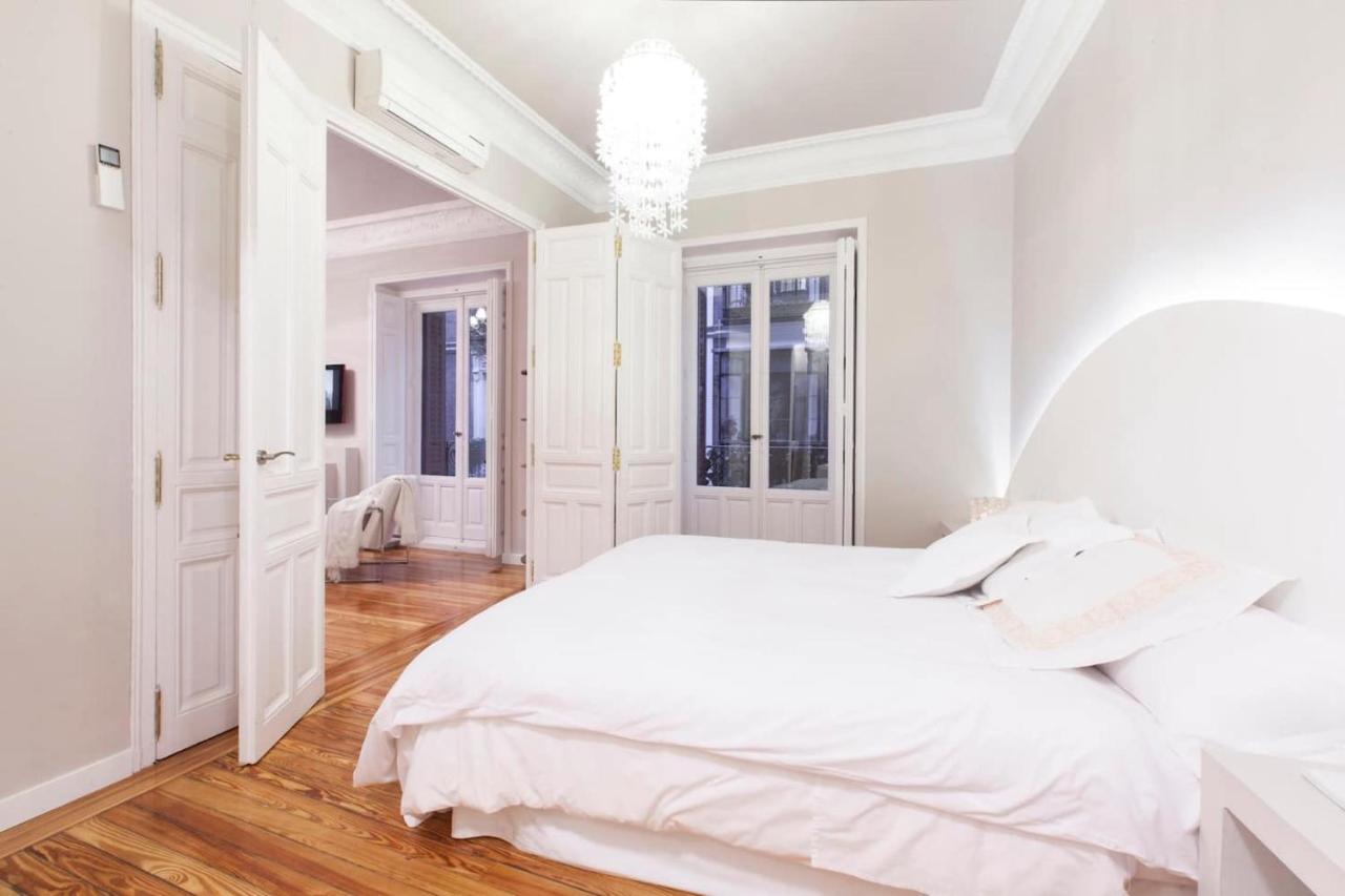 Charming Gran Via Luna Apartment