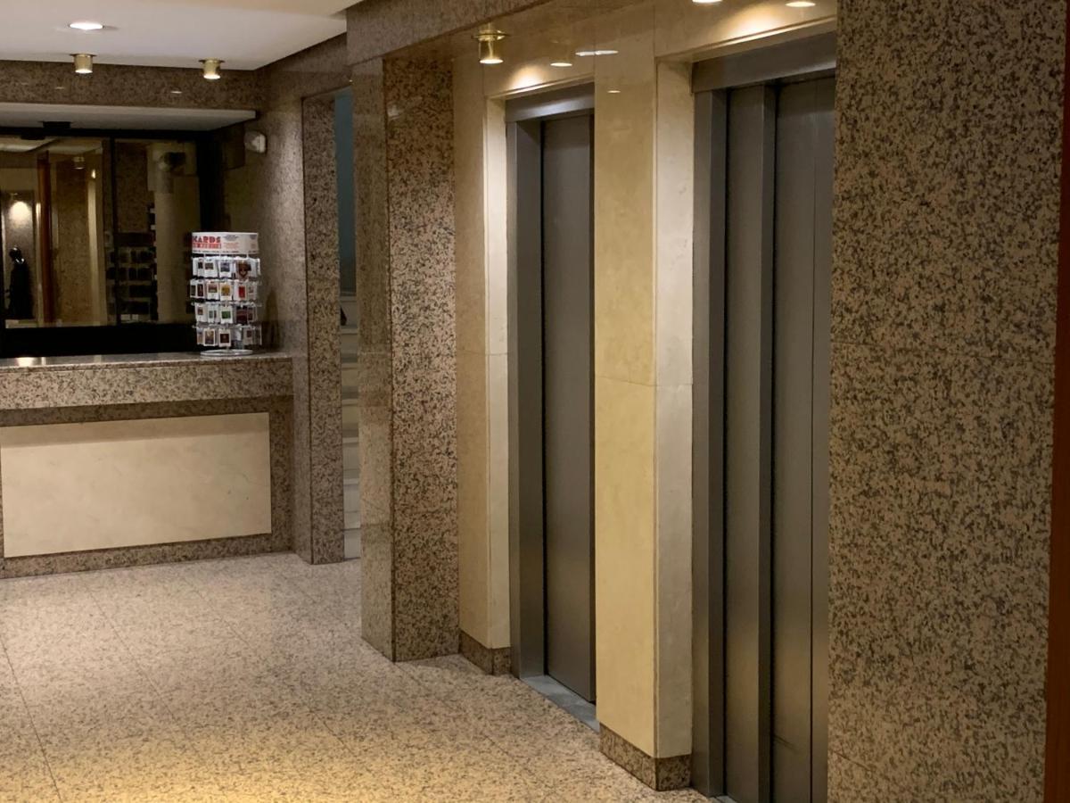 Y Estudios Torr En - Chamartin Con Wifi Gratis Apartamento