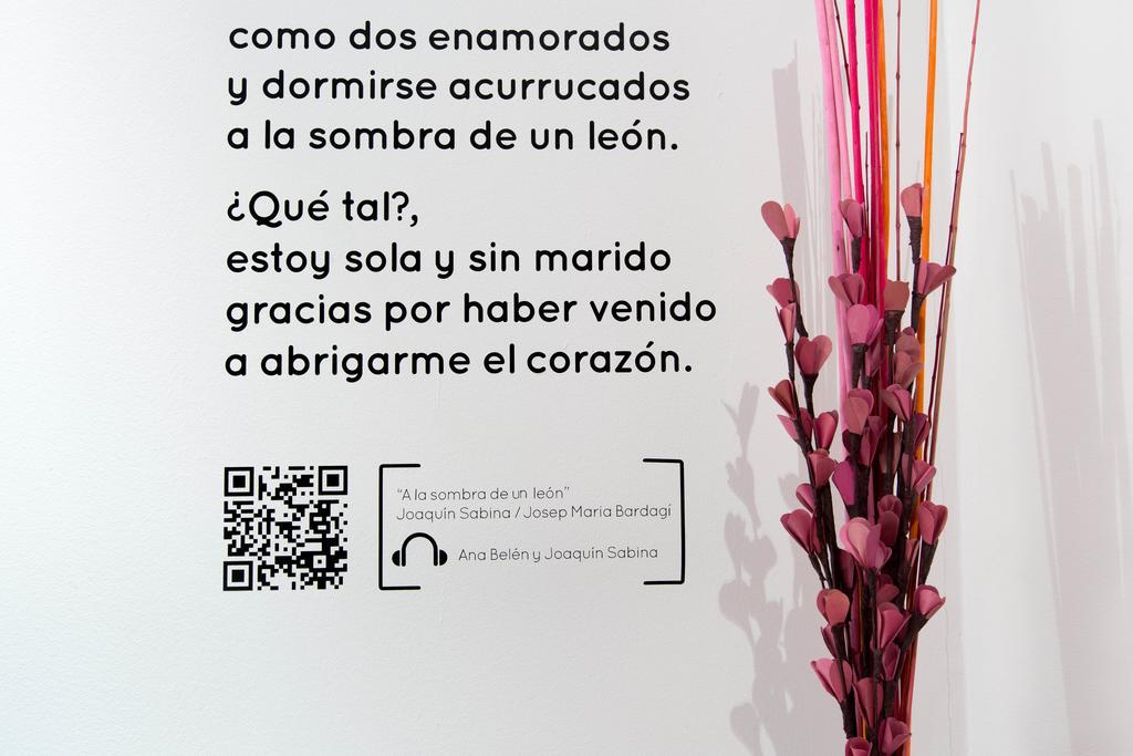 Bookinmadrid Com - Puerta Del Sol * Madri