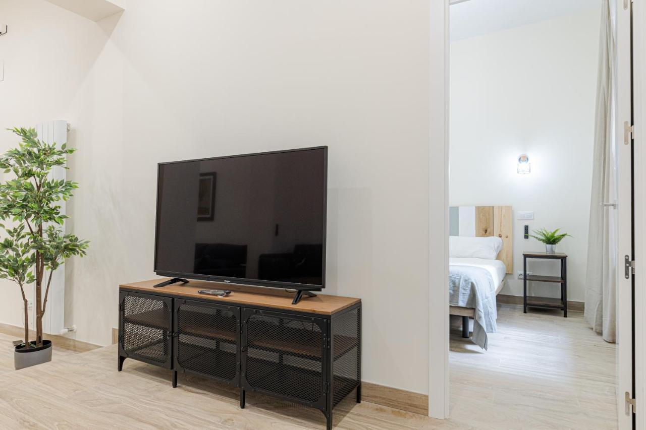 Latina Xiii Apartment