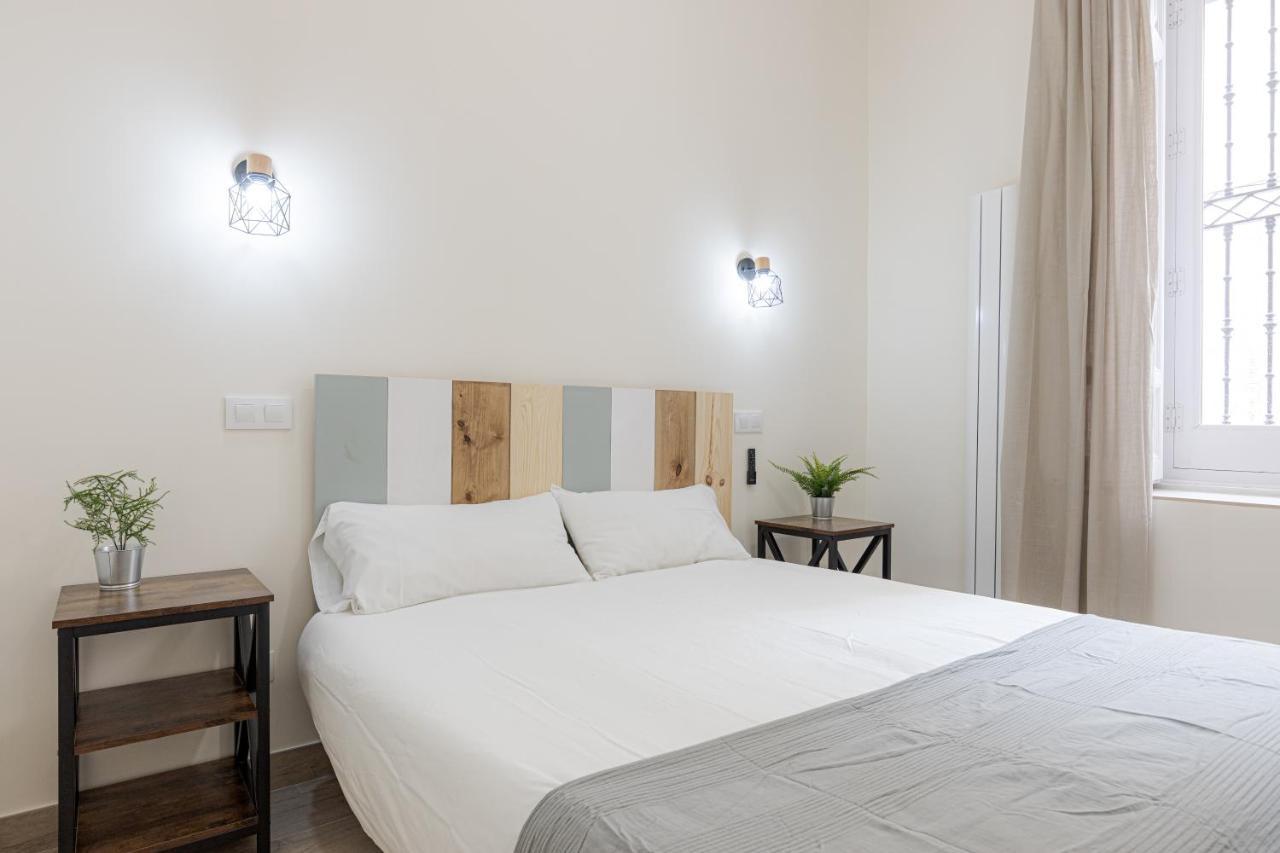 Latina Xiii Apartment