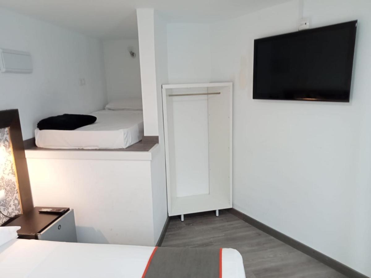 Hello Feria Guest house 2*