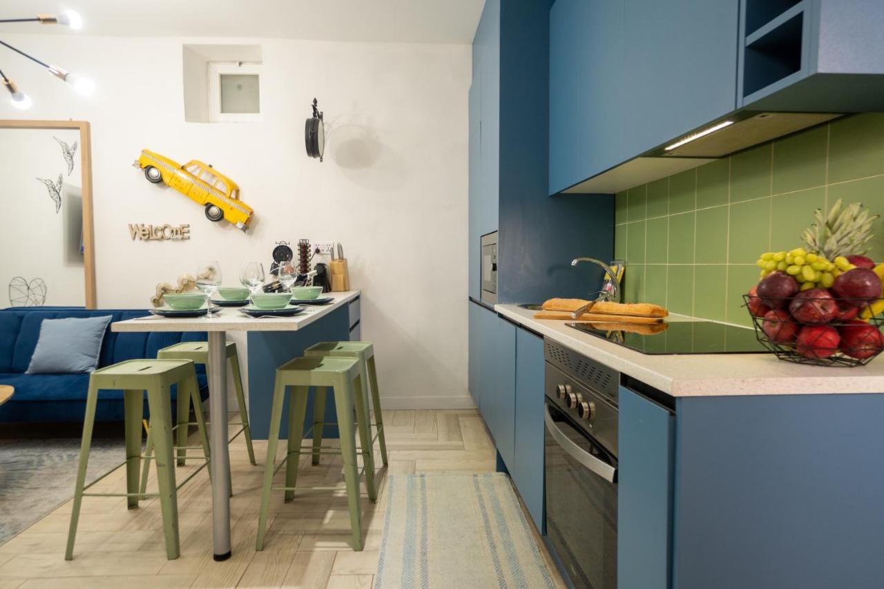 Apartment Cozy Puerta Del Sol & Private Patio Madrid