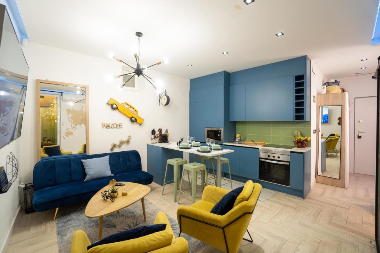 Cozy Puerta Del Sol & Private Patio Apartment *