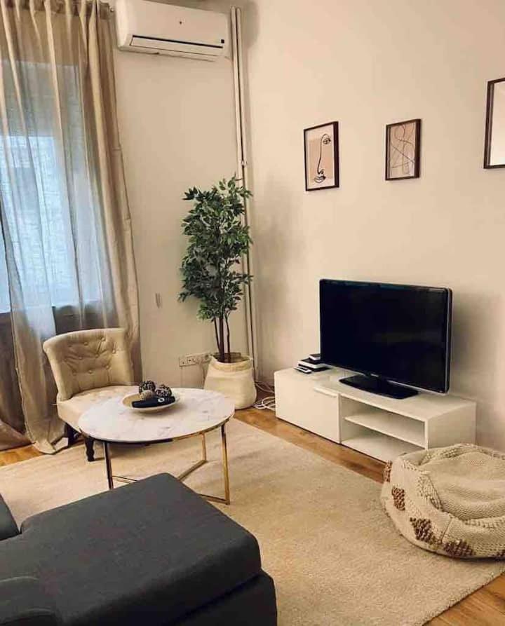 Excelente Piso De 3 En La Latina Apartamento *