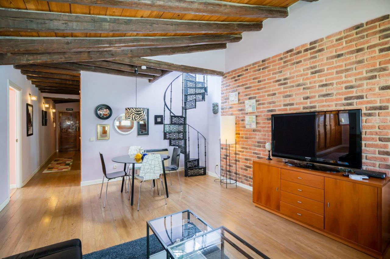 For Cozy Attic Private Terrace In Ech5 * Madrid