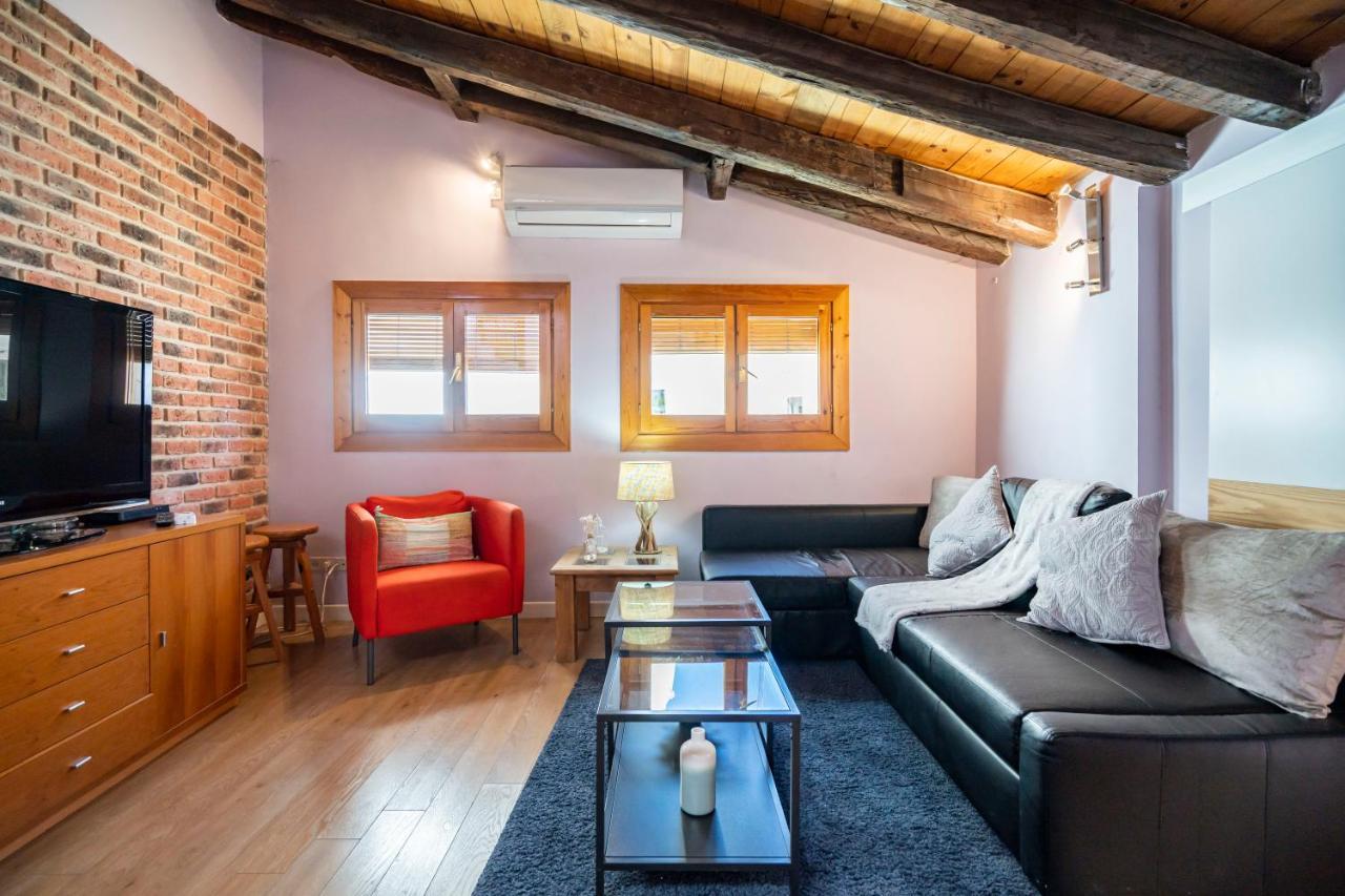 For Cozy Attic Private Terrace In Ech5 Apartamento