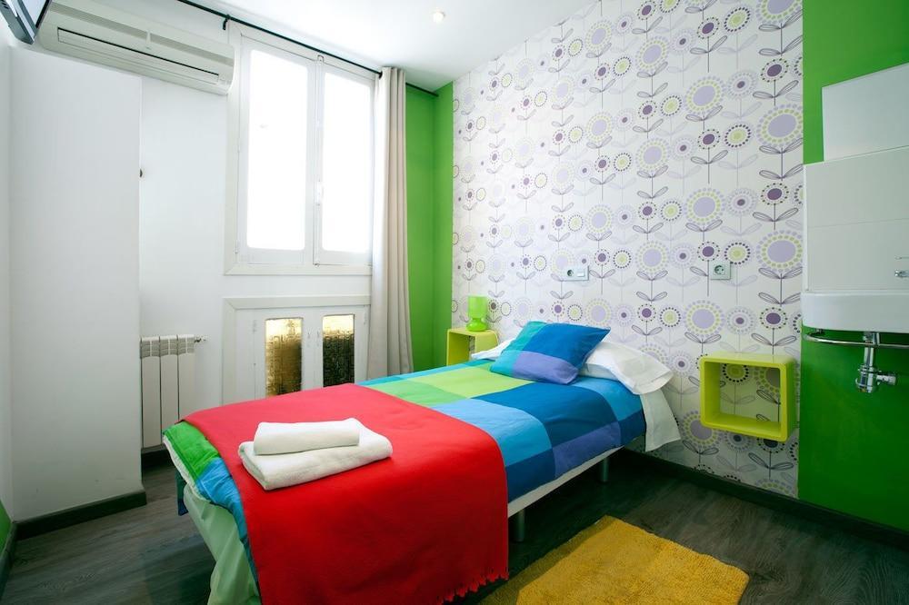 Guest house Abril Madrid