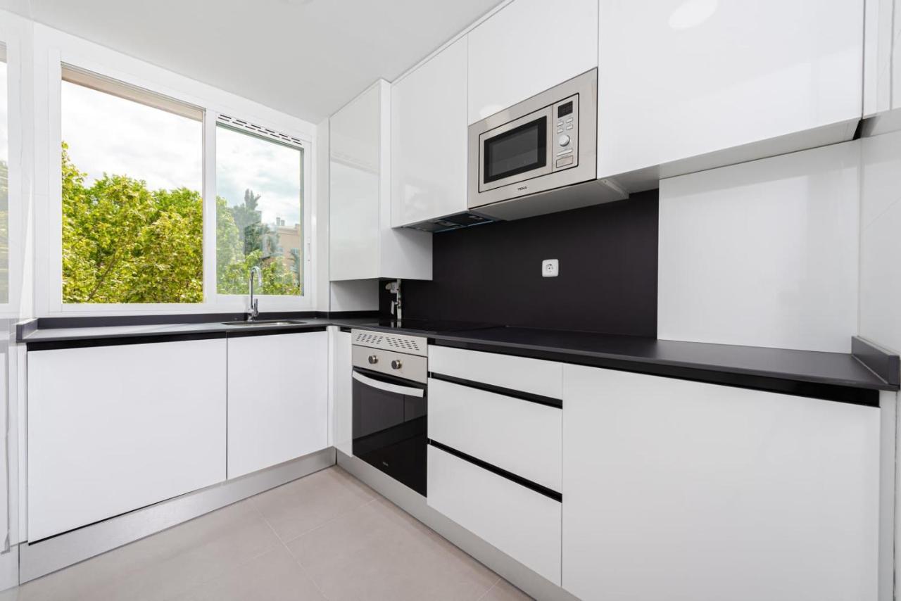 Robles Stylish & Modern Apartmenst In * Madrid
