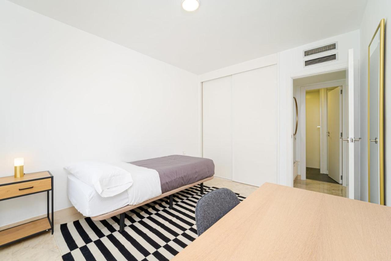 Encinas Design In Conde Orgaz - Apartment Madrid