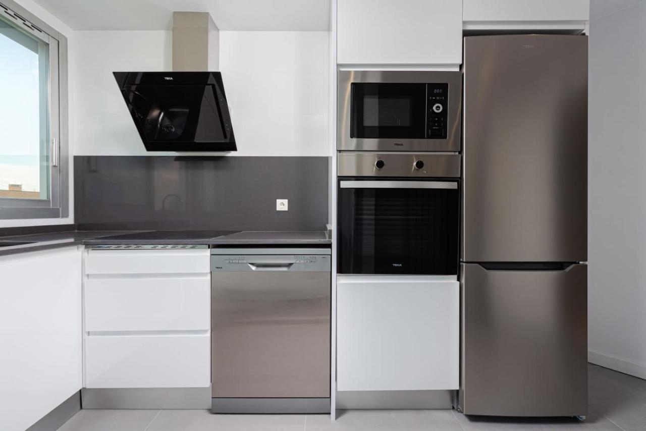 Encinas Design In Conde Orgaz Area - Apartment